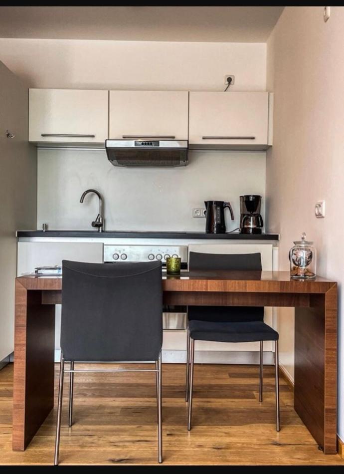Zimmer - Modernes Apartment Mit 45 Qm. Straubing Buitenkant foto